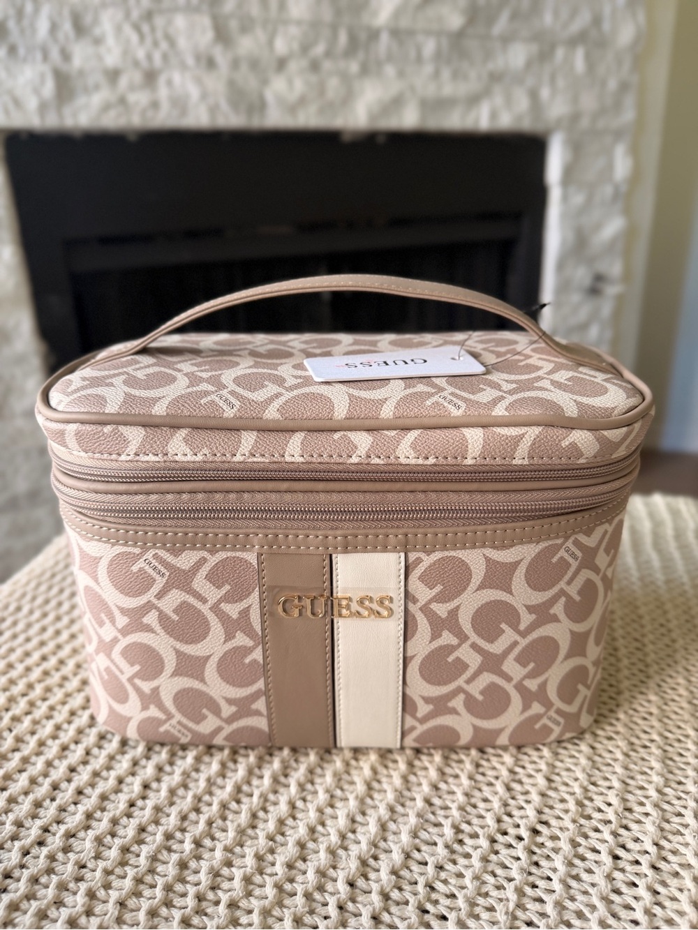GUESS Grimball Travel Bag Women's Color - Caramel New With Tags